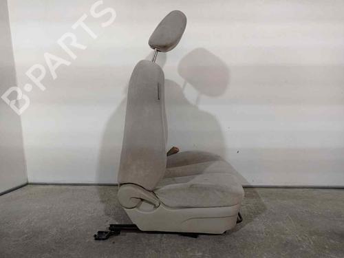 Right front seat HYUNDAI SONATA V (NF) 2.0 CRDi | BP13692011C16 