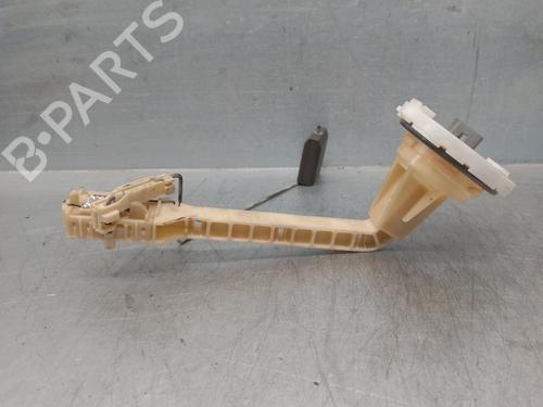Used Fuel pump MERCEDES-BENZ E-CLASS (W210) E 240 (210.062) (170 hp) 15843425