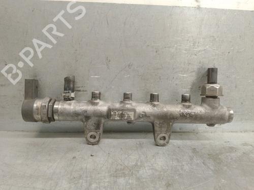 Rampa inyectora SEAT IBIZA IV SC (6J1, 6P5) 1.4 TDI (105 hp) 30711031