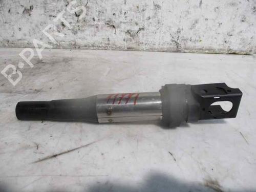 Used Ignition coil BMW 5 (E39) 520 i (150 hp) 6318213