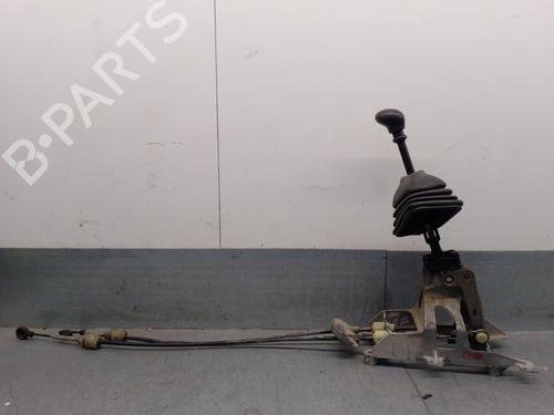 Used Gear lever RENAULT MASTER II Bus (JD) 2.8 dTI (JD0B, JD0F, JD1B, JD1F) (114 hp) 30942358