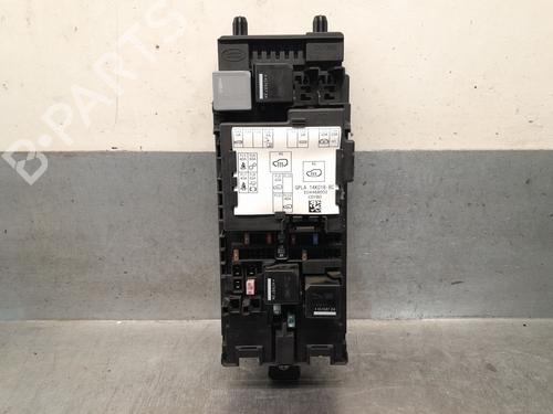 Used Fuse box Fuse box 36995962 36995962