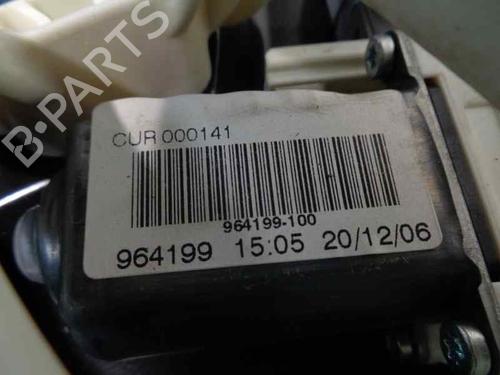 Front right window mechanism LAND ROVER DISCOVERY III (L319) 2.7 TD 4x4 | BP5252321C23 