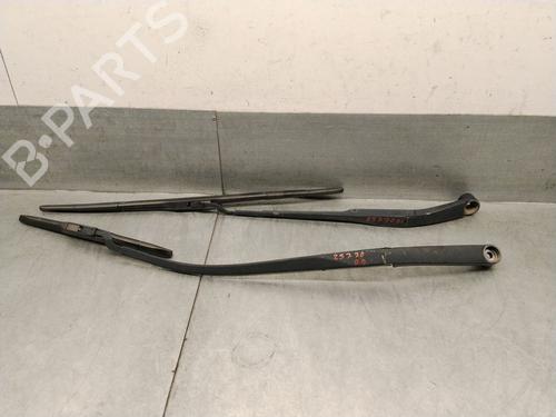 Used Front windshield wiper arm Front windshield wiper arm KIA CEE'D (JD) 1.6 CRDi 128 (128 hp) 36527955 36527955