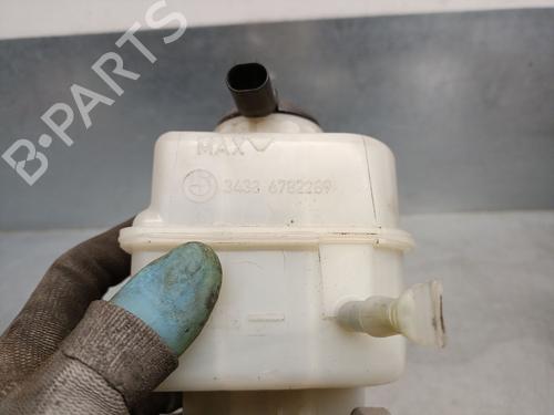 Brake master cylinder BMW 5 Touring (F11) 520 d | BP22240288M77 