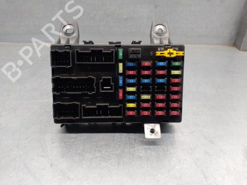 Used Fuse box HYUNDAI GETZ (TB) 1.5 CRDi (82 hp) 13120533