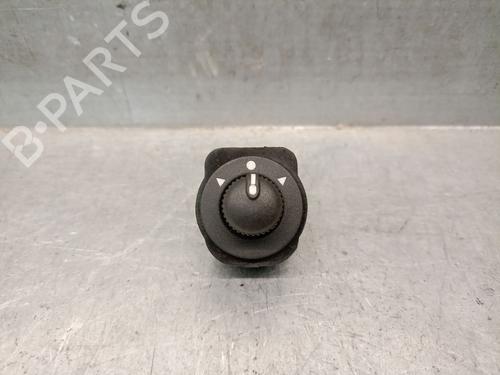 Speilbryter FIAT 500L (351_, 352_) 1.3 D Multijet (199LXY1A, 199LXY11) (84 hp) 31924793