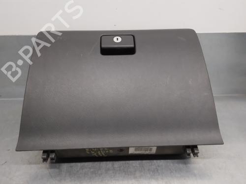 Used Glove box TOYOTA COROLLA Verso (ZER_, ZZE12_, R1_) 2.2 D-4D (AUR10_, AUR10R) (136 hp) 16065452