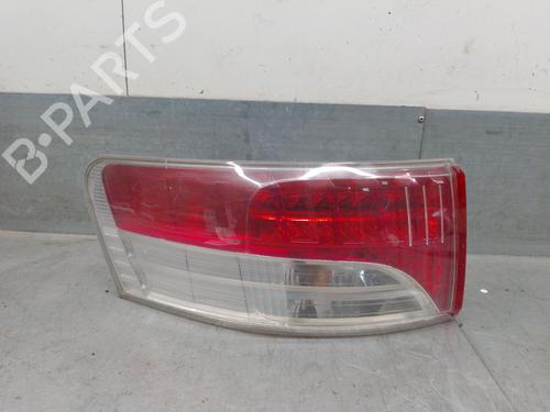 Farolim esquerdo TOYOTA AVENSIS Estate (_T27_) 2.0 D-4D (ADT270_, ADT270R) (126 hp) 31573822