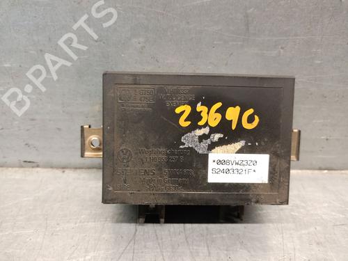 Used Control unit VW GOLF III (1H1) 1.9 TDI (110 hp) 29418974