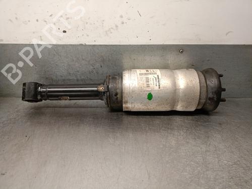 Right front shock absorber LAND ROVER RANGE ROVER SPORT I (L320) 3.0 D 4x4 | BP28513872M17 