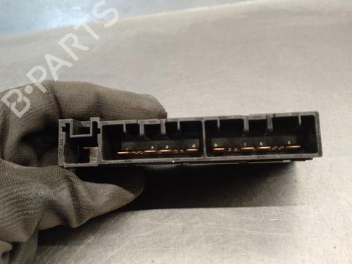 Fuse box TOYOTA AURIS (_E18_) 1.3 Dual-VVTi (NRE180_, NRE180R) | BP31775695E1