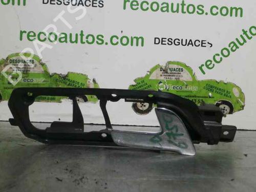 Used Front right interior door handle VW POLO (9N_, 9A_) 1.4 TDI (75 hp) 3216668