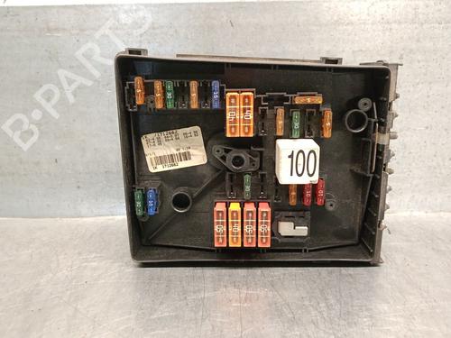 Used Fuse box VW JETTA III (1K2) 1.9 TDI (105 hp) 29831592