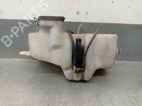 Used Windscreen washer tank RENAULT CLIO II (BB_, CB_) 1.9 D (B/CB0E, BB0J) (64 hp) 28825699