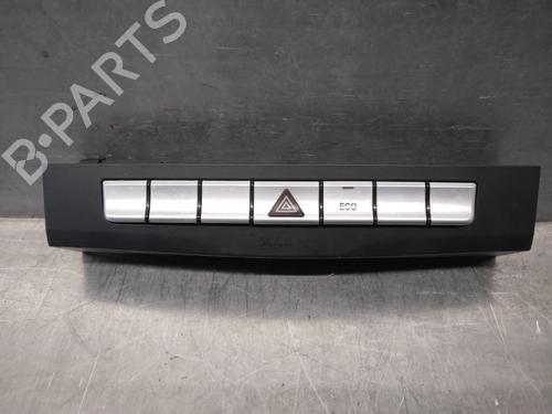 Used Warning switch MERCEDES-BENZ E-CLASS (W212) [2009-2016]  13692703
