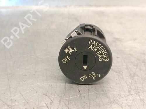 Kombi Kontakt / Stilkkontakt BMW 5 (F10) 530 d (245 hp) 29002357