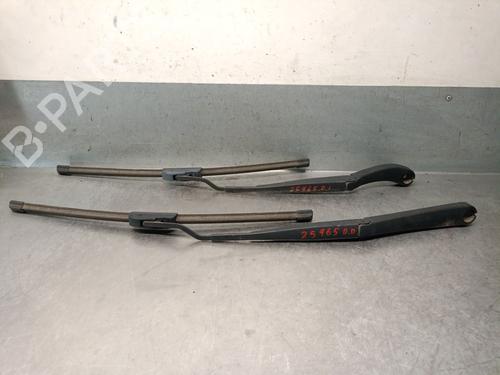 Used Front windshield wiper arm Front windshield wiper arm 37684820 37684820