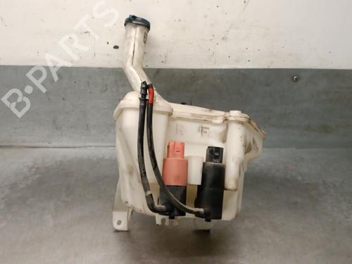 windscreen-washer-tank-toyota-yaris-_p9_-2005-2006-2007-2008-2009-2010-2011-2012-2013-2014-36596855 main image