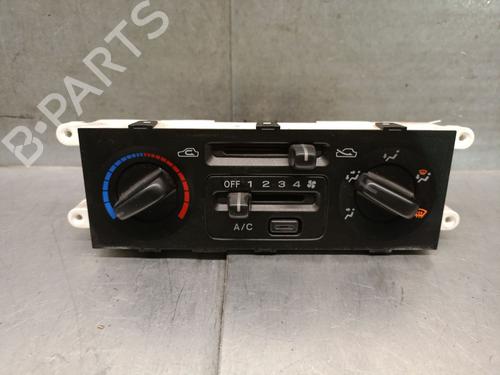 Commande Chauffage SUBARU IMPREZA Estate (GF) 2.0 i 16V AWD (GF8) (125 hp) 31952695