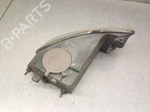 Right front fog light CHRYSLER VOYAGER IV (RG, RS) 2.5 CRD | BP30053063C31