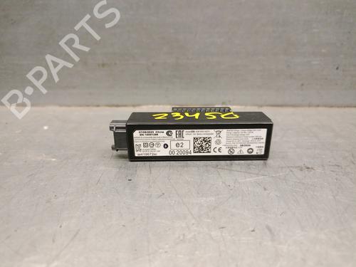 Module électronique OPEL CORSA F (P2JO) 1.2 (68) (101 hp) 28413108
