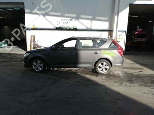 Right front window switch KIA CEE'D SW (ED) 1.6 CRDi 128 | BP6946985I26 - Image 4