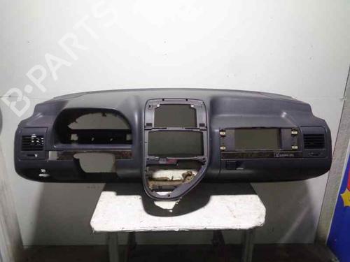 Dashboard MERCEDES-BENZ V-CLASS (638/2) V 230 (638.234, 638.294) A6386803987 | GRIS