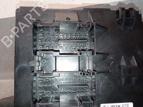 Fuse box VW JETTA III (1K2) 1.4 TSI | BP30137275E1