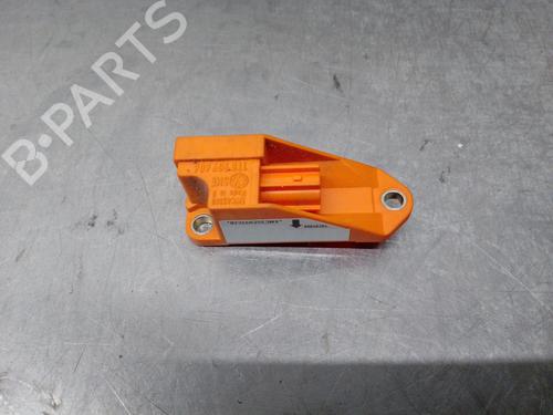 Module électronique VW TOURAN (1T1, 1T2) 2.0 TDI (170 hp) 15680415