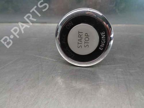 Used Switch INFINITI QX70 [2013-2025]  21020211