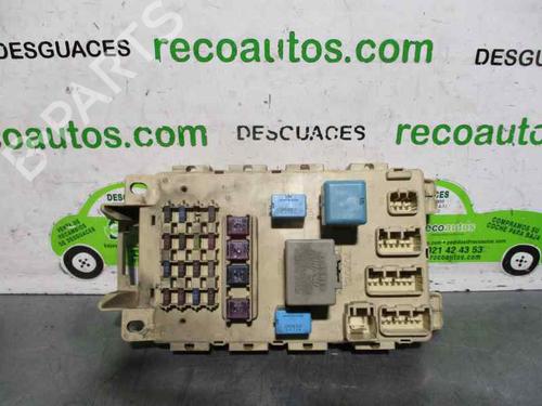 Fuse box TOYOTA YARIS VERSO (_P2_) 1.4 D-4D (NLP20_, NLP22_) BP2299044E1