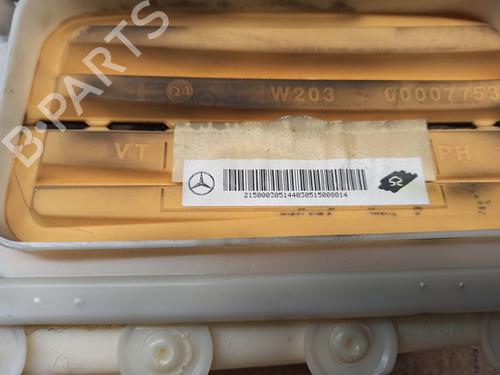 Front right panel MERCEDES-BENZ C-CLASS (W203) C 220 CDI (203.008) | BP8334233C59 