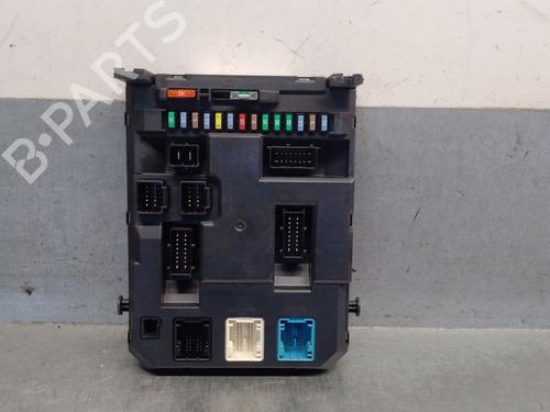Used Fuse box CITROËN C3 II (SC_) 1.6 HDi 90 (90 hp) 30111464