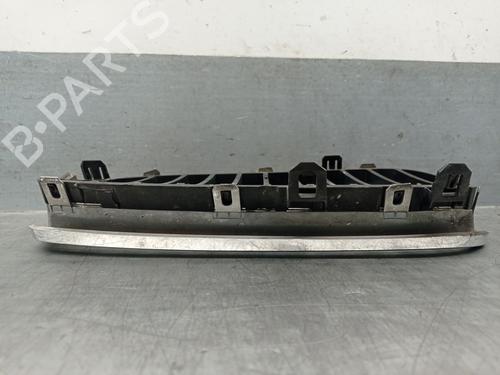 Grille BMW 5 Touring (E61) 525 d | BP27370875C40 