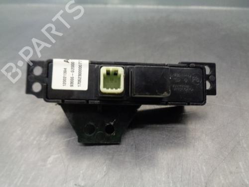 Switch HYUNDAI IONIQ (AE) 1.6 GDI Hybrid | BP13906832I30 