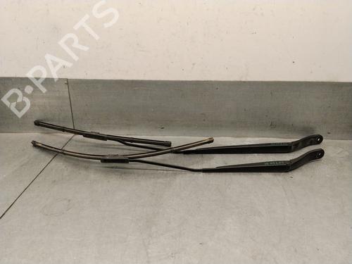Used Front windshield wiper arm Front windshield wiper arm 37152699 37152699