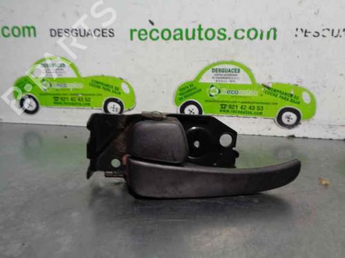 Used Front left interior door handle HYUNDAI TRAJET (FO) 2.0 CRDi (113 hp) 4977816
