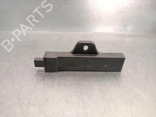 Antenne/Base BMW 5 (G30, F90) 520 d (190 hp) 26906374