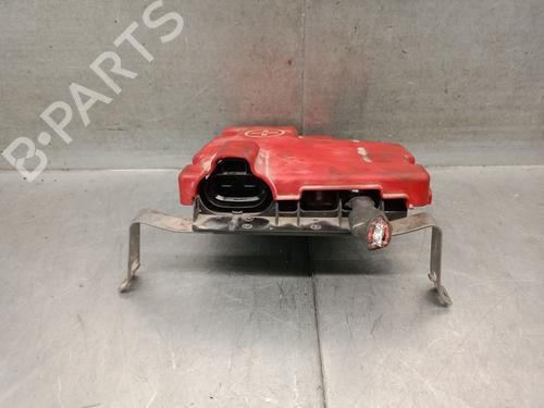 Used Fuse box Fuse box RENAULT MASTER III Van (FV) 2.3 dCi 130 FWD (FV0M, FV0Y, FV0J, FV02, FV03) (130 hp) 33755334 33755334