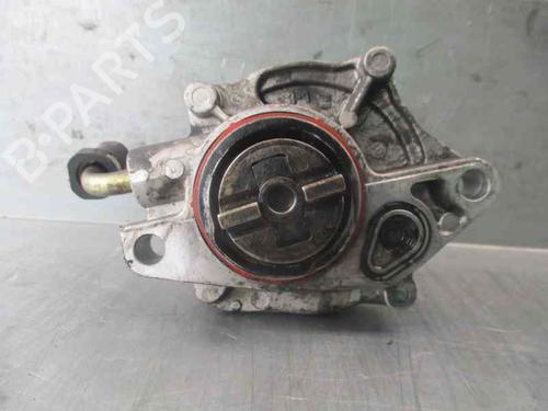 Used Vacuum pump PEUGEOT 206 Hatchback (2A/C) 1.4 HDi eco 70 (68 hp) 5187602
