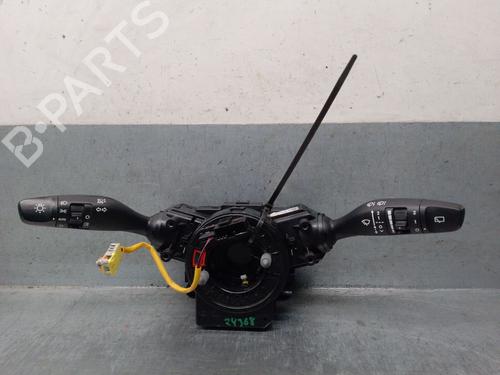 Used Headlight switch HYUNDAI BAYON (BC3) 1.2 MPI (84 hp) 31905182