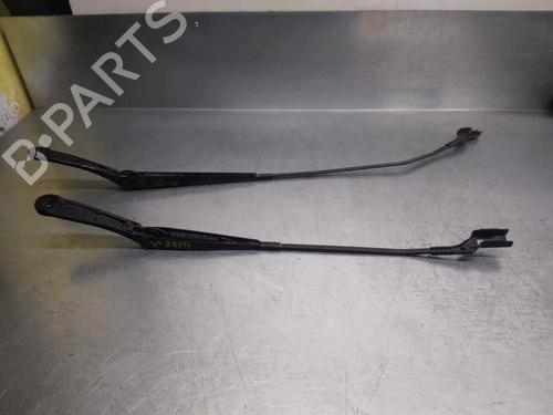 Front windshield wiper arm FORD FIESTA VII (HJ, HF) 1.0 EcoBoost mHEV | BP11289677C143 