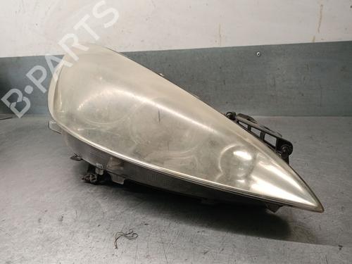 Right headlight PEUGEOT 308 I (4A_, 4C_) 2.0 HDi | BP31044654C29 