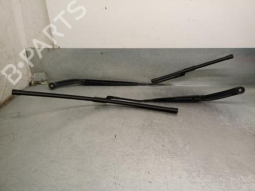 Front windshield wiper arm FIAT TIPO Estate (356_, 357_) 1.4 (356WXF1B) | BP22248909C143 