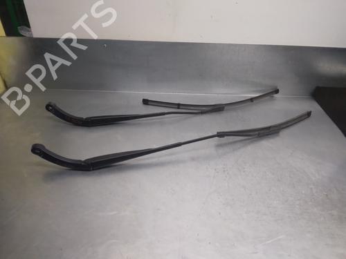 Used Front windshield wiper arm DACIA DOKKER MPV (KE_) [2012-2025]  10724541