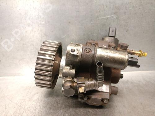 Used Injection pump FORD FIESTA V (JH_, JD_) 1.4 TDCi (68 hp) 31538641