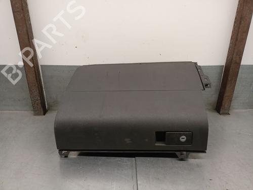 Vano posta oggetti VW TOURAN (1T3) 1.6 TDI (105 hp) 31941265