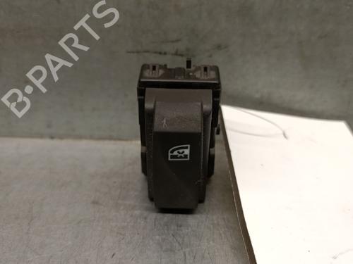 switch-dacia-logan-ii-2012-32468643 main image