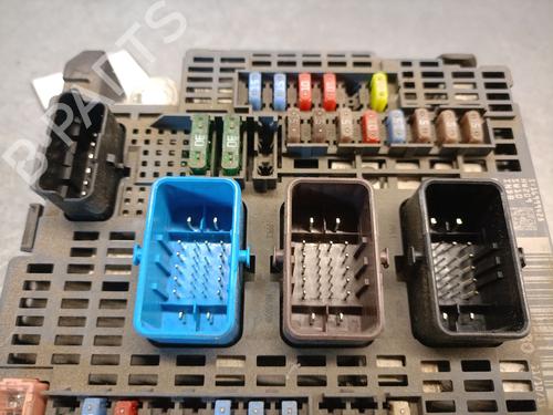 Fuse box CITROËN C4 II (NC_) 1.6 HDi 90 | BP33756485E1 - Image 3